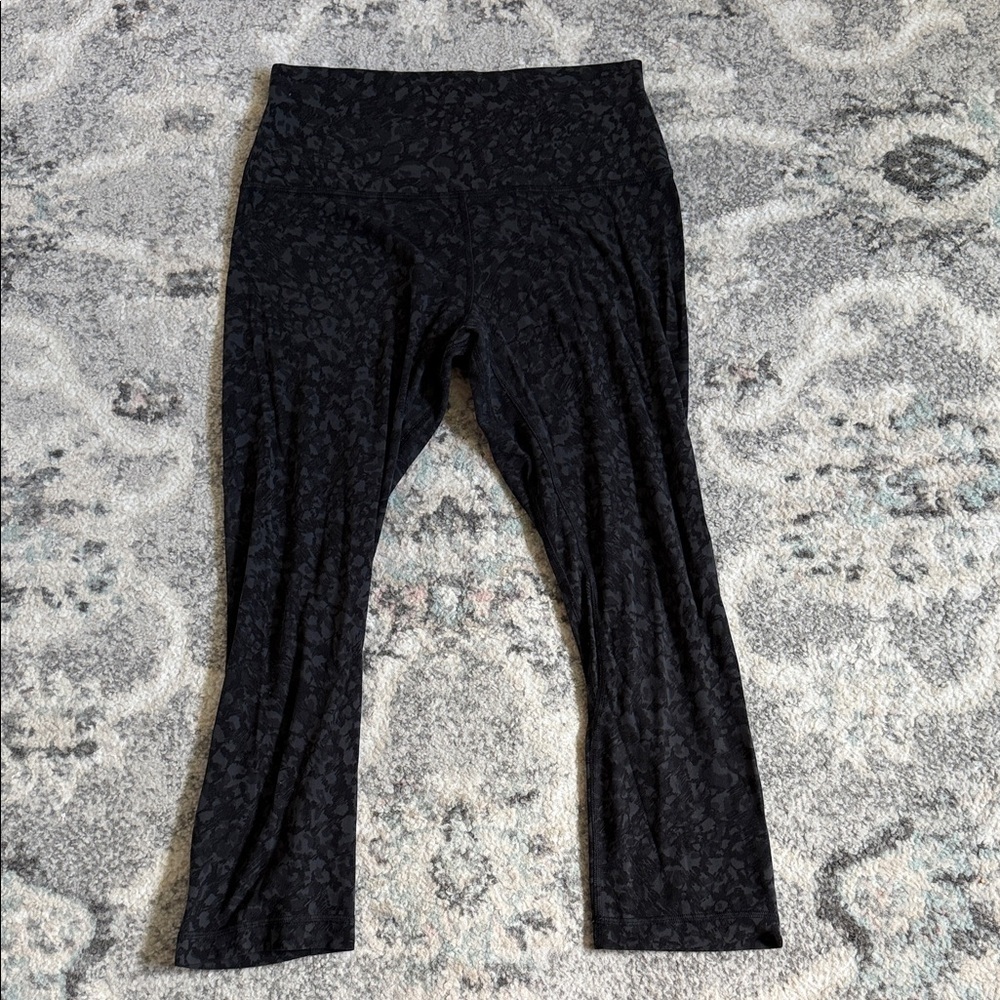 Lululemon Align Crop *21" in Wild Thing Camo Deep Coal Multi